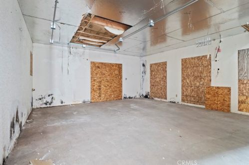 5041 Avenue, Lancaster CA  93534-7428 exterior