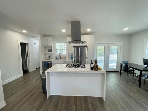 1947 Meade Ave, San Diego CA  92116-4016 exterior