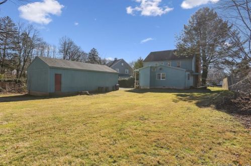 32 Mountain View Ter, North Haven, CT 06473-4427