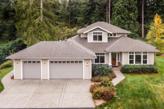 3832 195th St, Camano Island, WA 98292-7000