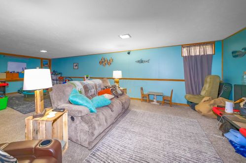 312 Hessenauer Dr, Sugar Grove Lake OH  44833-2343 exterior