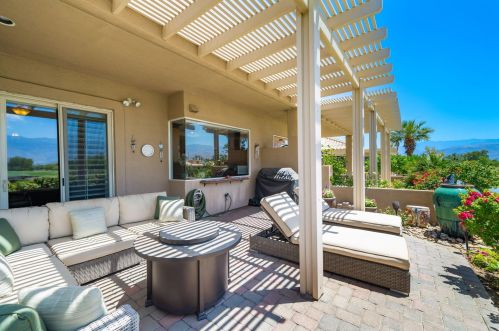 107 Augusta Dr, Rancho Mirage CA  exterior