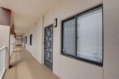 6241 Pointe Regal Cir, Delray Beach, FL 33484-1819