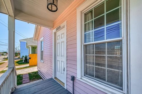 2215 45th St, Galveston TX  77550-7318 exterior