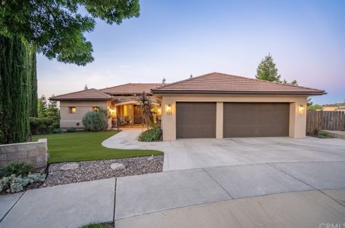 333 Susannah Ln, Lake Nacimiento, CA 93446-7115