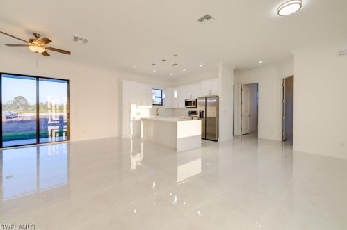 1010 Dixie Ave, Lehigh Acres, FL