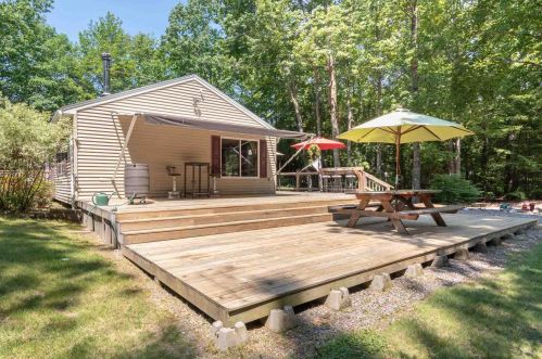 63 Durrell Mountain Rd, Belmont NH  03220-3305 exterior