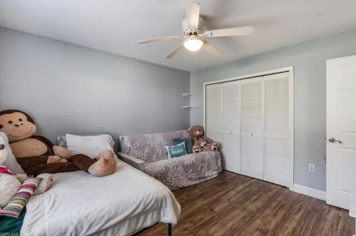 80 Logan Blvd, Naples FL  34119-2540 exterior