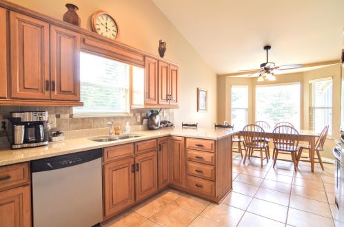 6929 Shadowridge Ct, Florence, KY 41042-9389