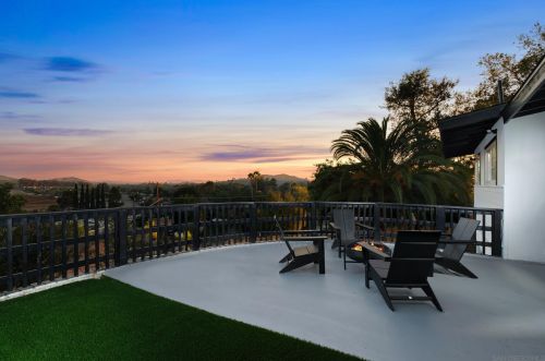 3226 Laurashawn Ln, Escondido CA 92026-8532 exterior