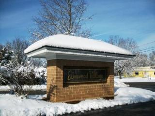 401 Elmwood Dr, Hudson, NH 03051-3242