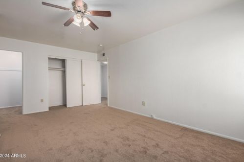 5947 Golden Ln, Glendale AZ  85302-4441 exterior