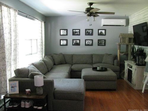 24 Mohican Ln, Wallingford CT  06492-2810 exterior