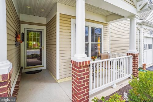 8891 White Orchid Pl, Lorton, VA 22079-5696