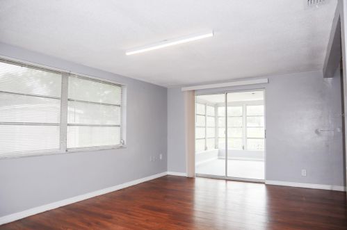 4107 Westwood Dr, Tarpon Springs FL  34691-1755 exterior