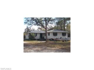 2114 Abbott Ave, Alva, FL 33920-1632