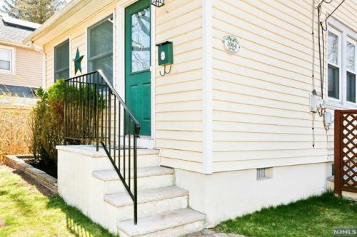 1004 Broadway, Harrington Park, NJ 07640-1008