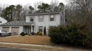 4 Yellowstone Ln, Wall Township, NJ 07731-2280