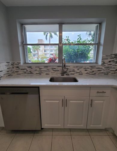 2014 Federal Hwy, Boynton Beach, FL 33435-6964