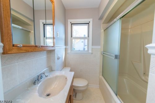 452 Rdg Rd, West Milford Lakes NJ  exterior