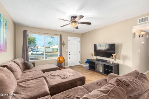 3433 Emelita Ave, Mesa AZ 85208-5617 exterior