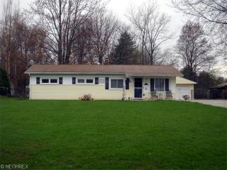 2094 Hathaway Dr, Brunswick, OH 44212-4028
