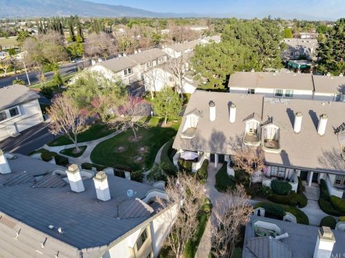976 Arrow Hwy, Upland CA  91786-7410 exterior