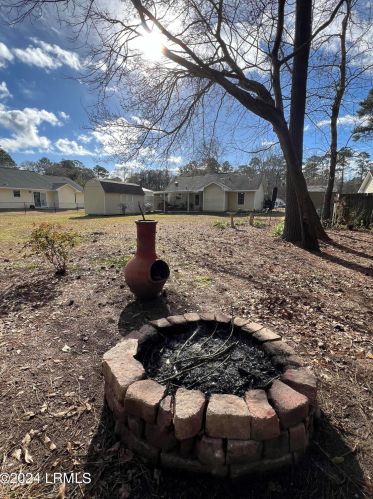 30 Burlington Cir, Beaufort SC  29906-8538 exterior