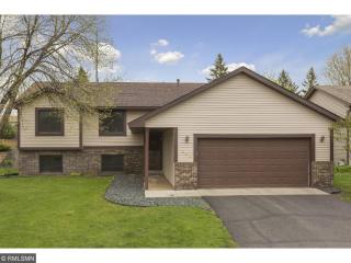 4290 Fox Ridge Rd, Saint Paul, MN 55122-2253