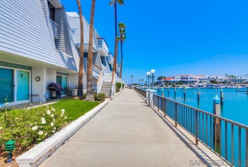 84 Montego Ct, San Diego, CA 92118-3251