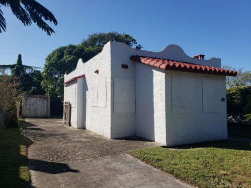 636 35th St, West Palm Beach, FL 33404-2111