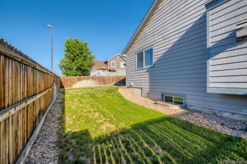 5196 Fraser St, Denver CO 80015-2277 exterior