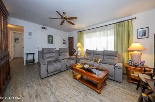 981 Abrego Dr, Green Valley AZ  85614-3331 exterior