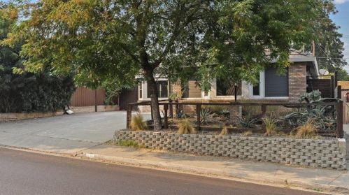 321 La Loma Ave, Modesto CA  95354-1329 exterior