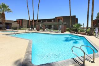 300 Calle El Segundo, Palm Springs CA  92262-7544 exterior