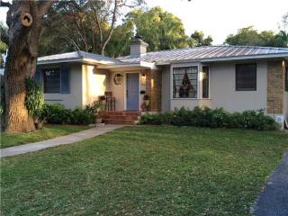 1012 117th St, Miami FL  33161-6750 exterior