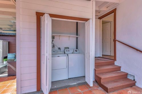 1244 106th Ave, Oakland CA  94603-3814 exterior