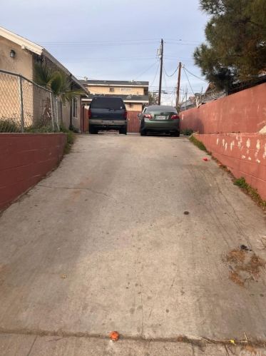 1628 Quincy St, Bakersfield, CA 93305-4856