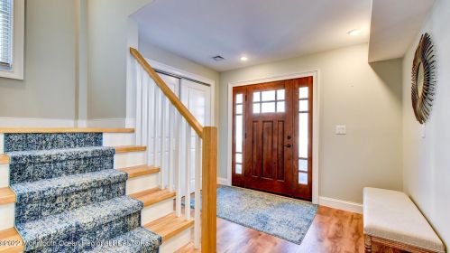 5 Fort Ave, Pelican Island NJ  08751-1512 exterior