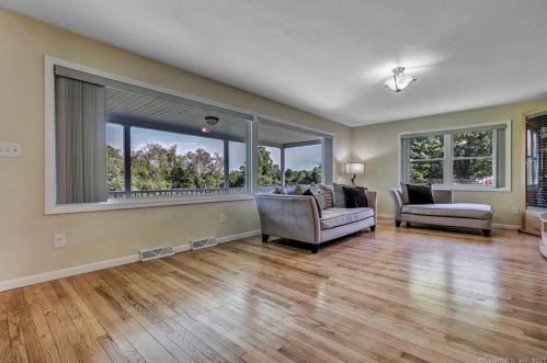 615 Westchester Rd, Colchester CT  06415-2224 exterior