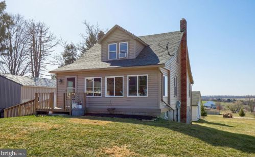 10528 Winterstown Rd, Red Lion, PA 17356-8175