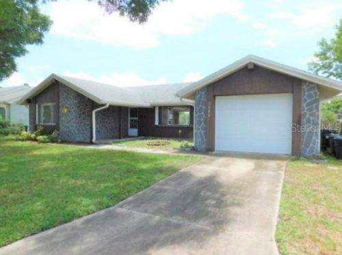 3922 Grayton Dr, New Port Richey, FL 34652-5755