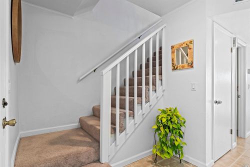 1468 Townview Ave, Santa Rosa CA  95405-7561 exterior