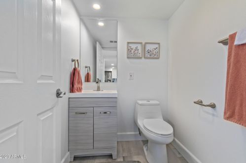 15202 10th St, Phoenix AZ  85022-3738 exterior