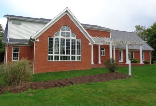 7 Tanglewood Dr, Greenville, PA 16125-7805