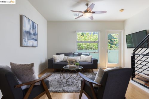 115 Glashaus Loop, Oakland CA 94608-1298 exterior