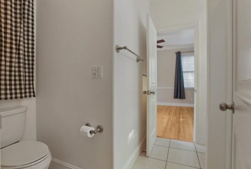 5057 Harney Ln, Lodi CA  95240-6922 exterior