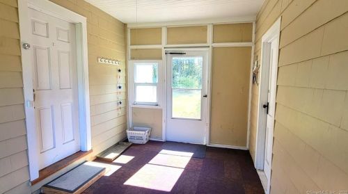 219 Camp St, Plainville CT  06062-1611 exterior