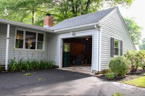 5 Kelsey Ave, Lyme CT  06371-1210 exterior