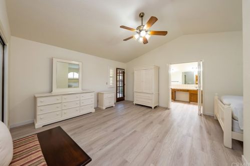 508 Heatherwood Dr, Madera CA  93637-2744 exterior